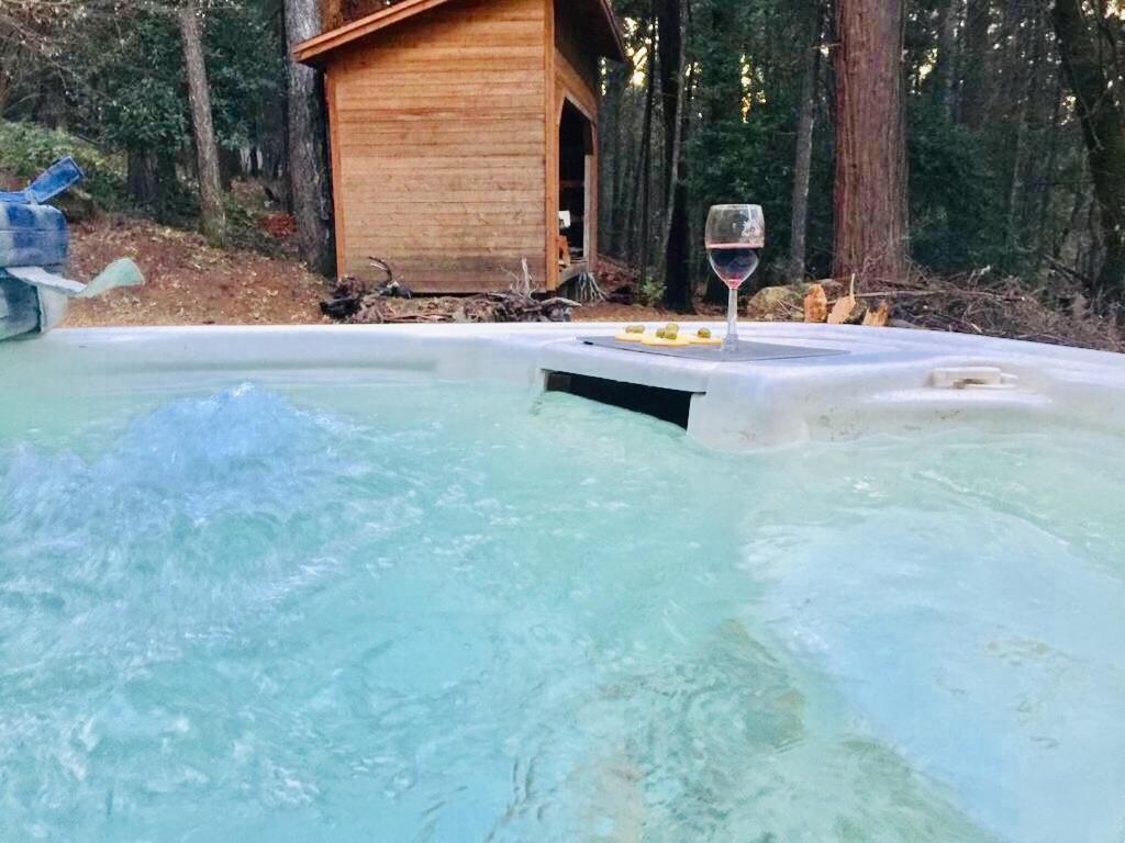 A Lovely Cabin House At Way Woods Retreat With Outdoor Hot Tub! - By Sacred Hub Mgmt Foresthill Dış mekan fotoğraf